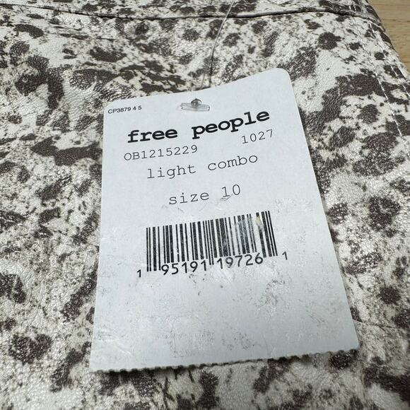 Free People NWT Fake Out Leopard Print Faux Leather Skirt in Light Combo Size 10 - Picture 5 of 10